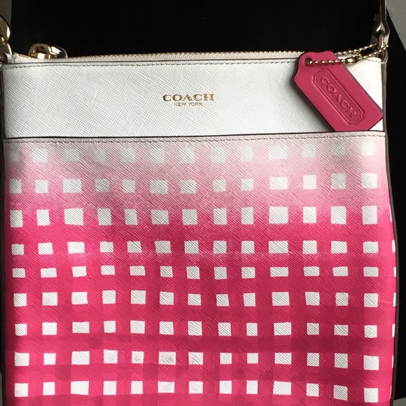 SOLD!!  Coach Cross Body Bag - Picture 2 of 5
